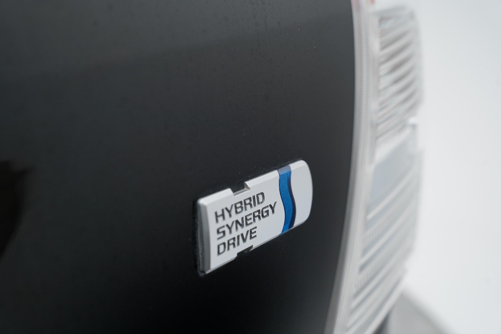 Toyota Prius 1.8 Alpha S Facelift