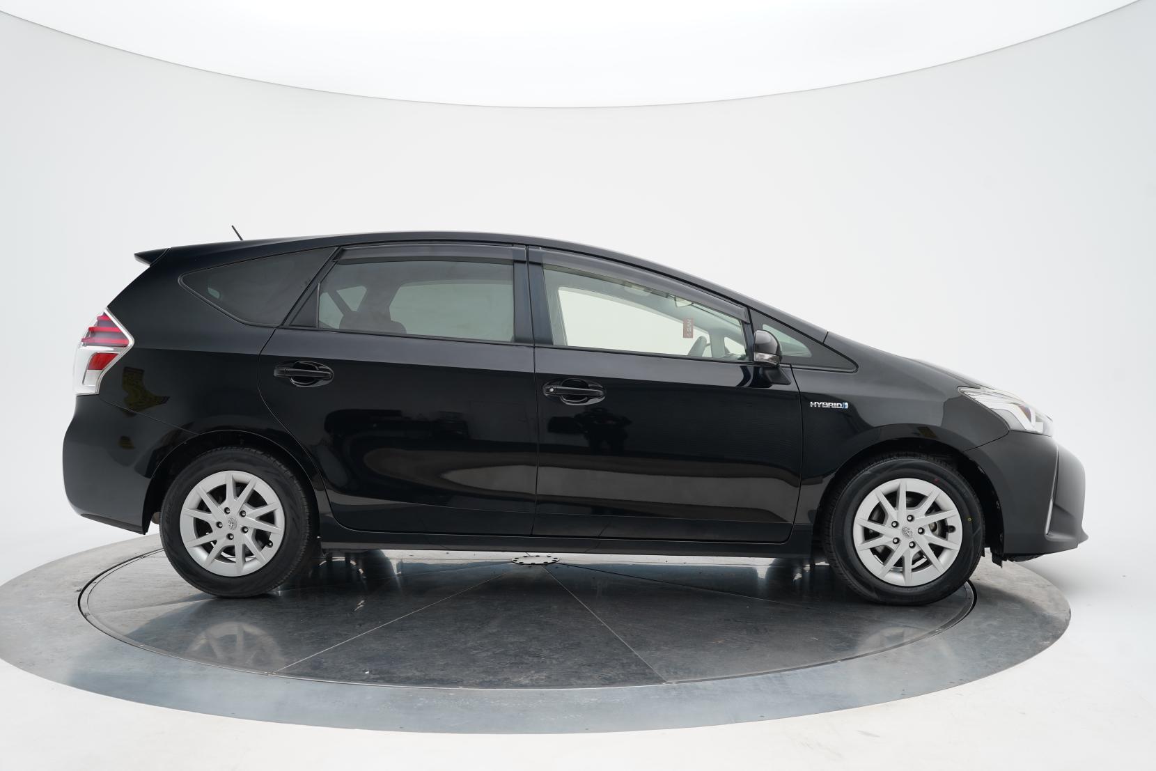 Toyota Prius 1.8 Alpha S Facelift