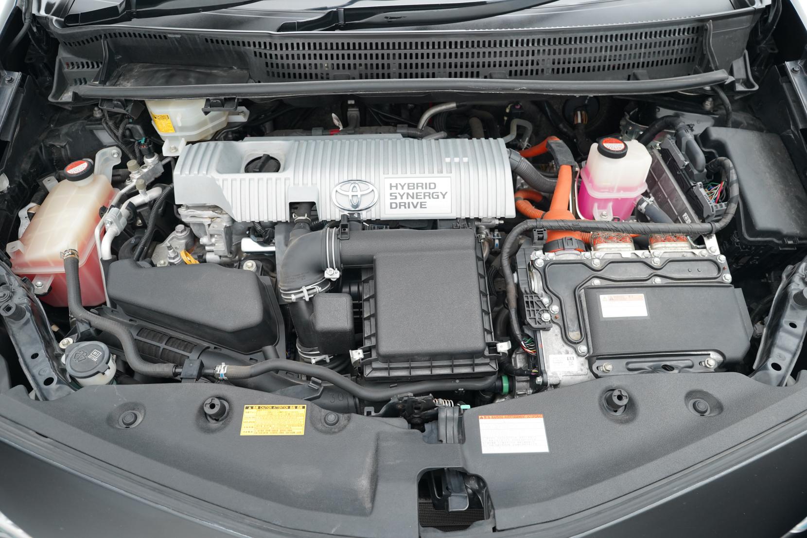 Toyota Prius 1.8 Alpha S Facelift