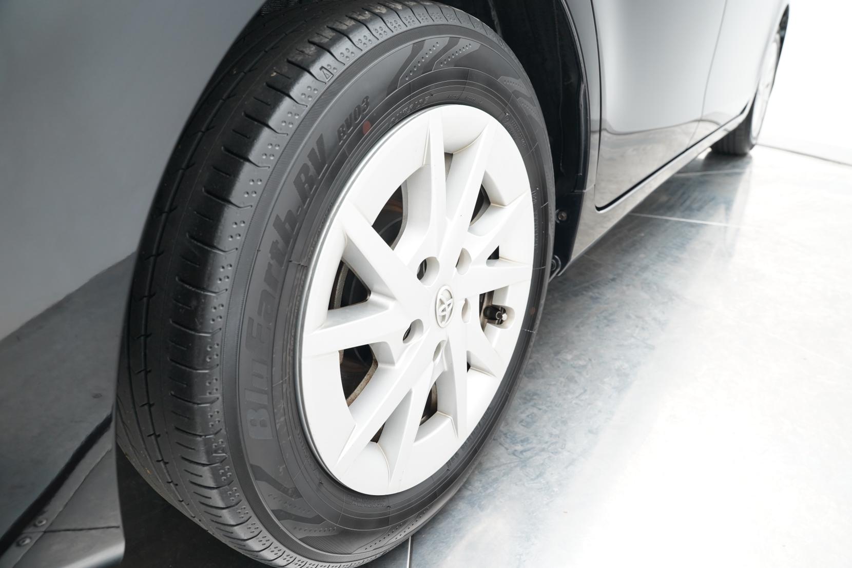 Toyota Prius 1.8 Alpha S Facelift