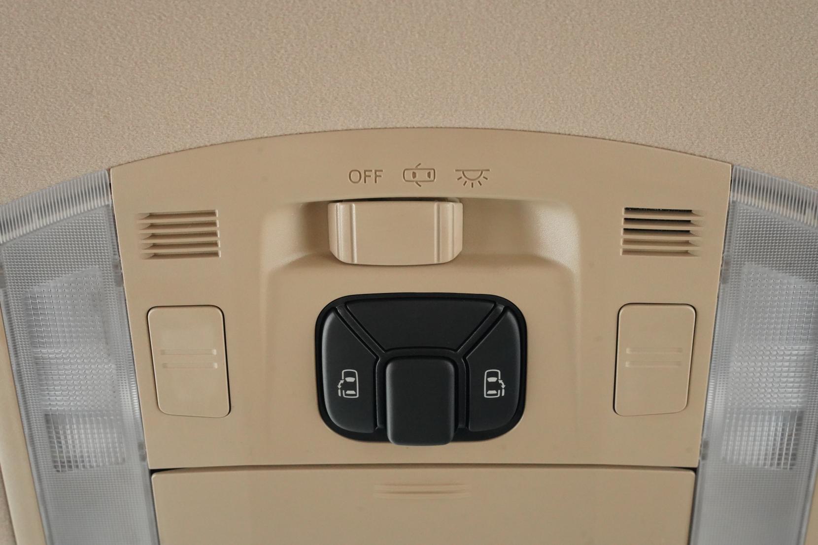 Toyota Vellfire 2.4 2.4X 8 Seater