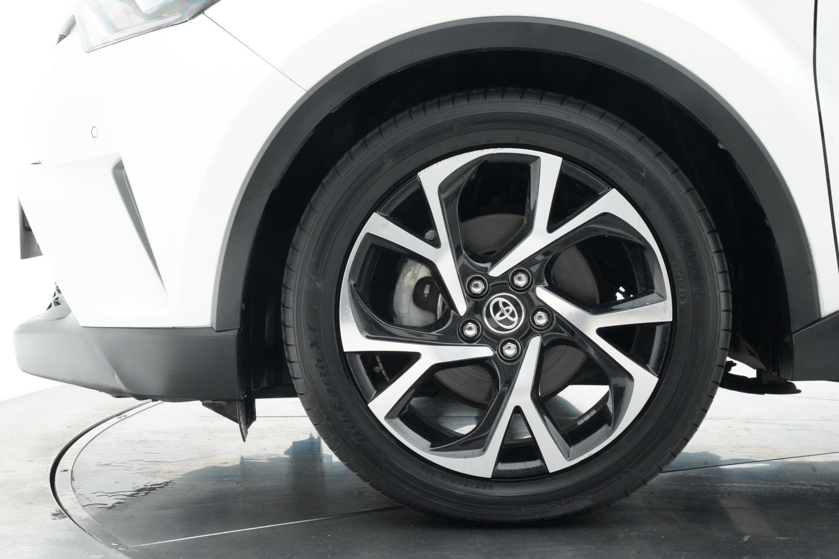 Toyota C-HR 1.8 G LED EDITION