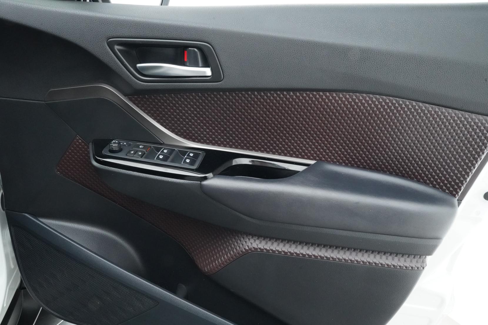 Toyota C-HR 1.8 G LED EDITION