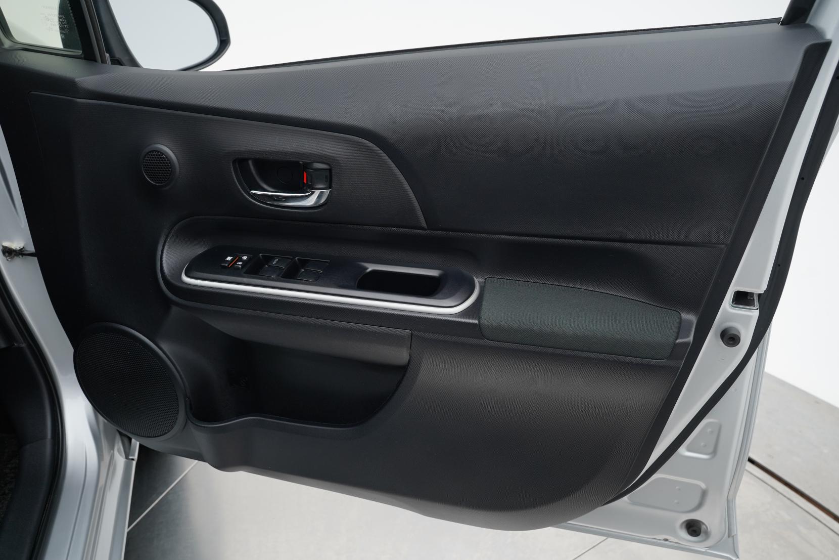 Toyota Aqua 1.5 G Leather