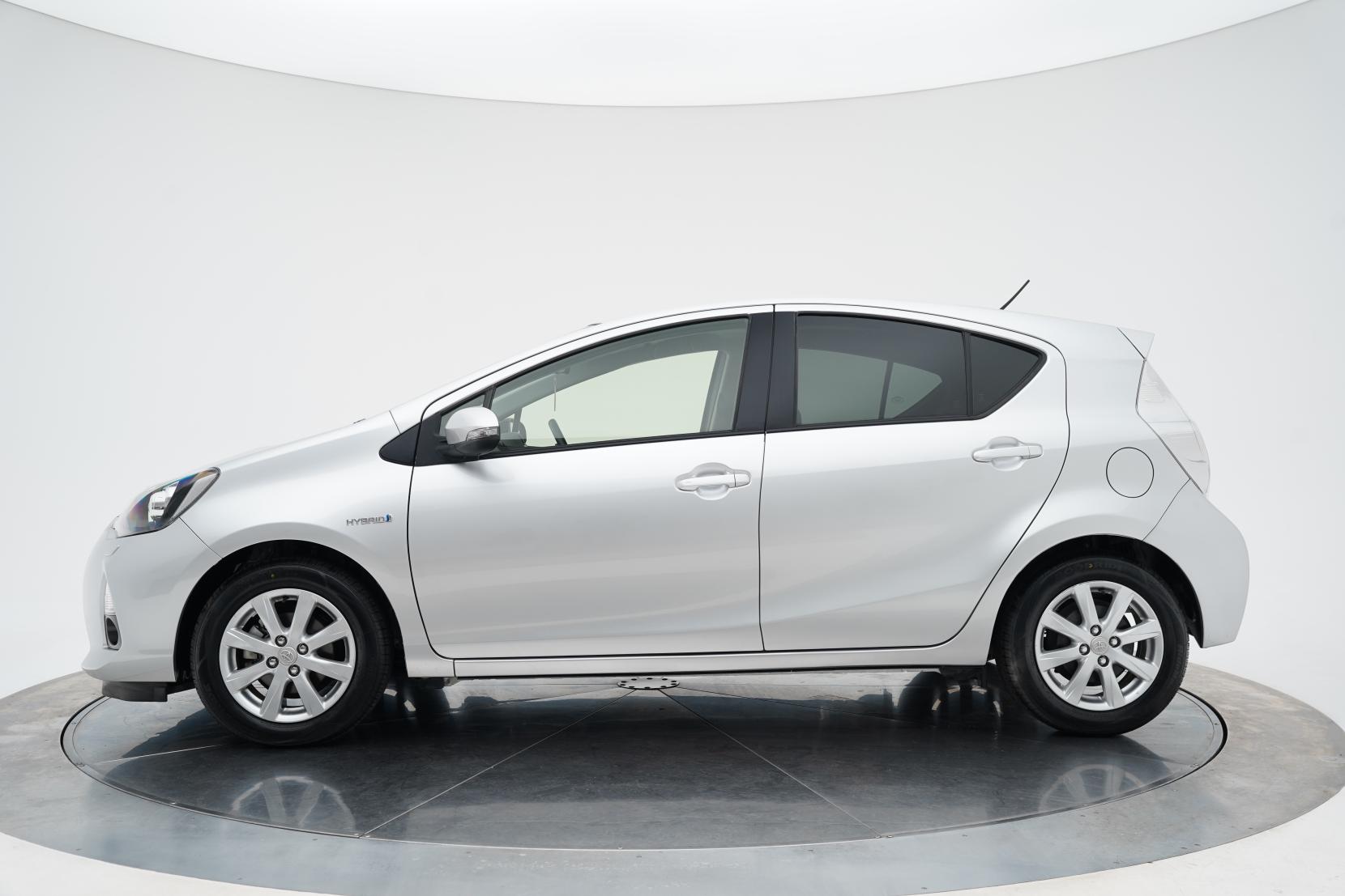 Toyota Aqua 1.5 G Leather