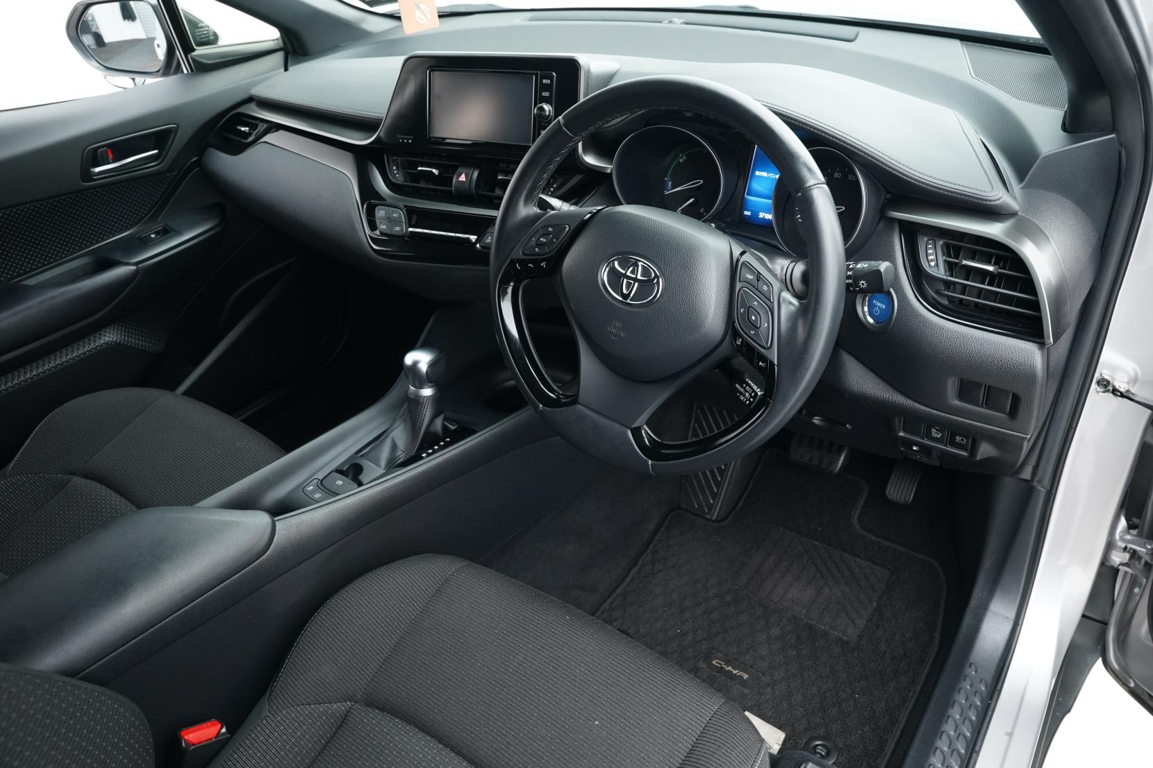 Toyota C-HR 1.8 Hybrid S