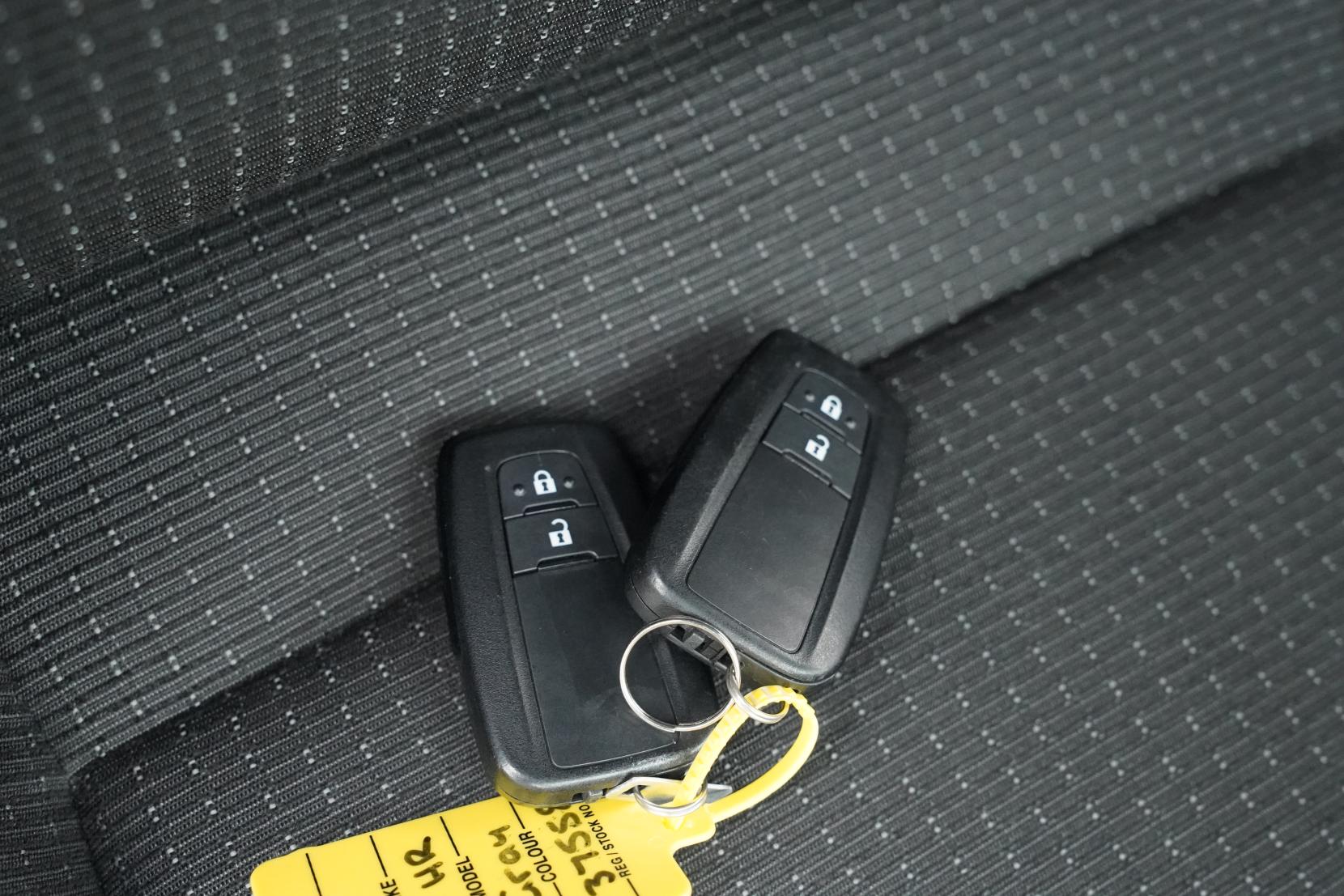 Toyota C-HR 1.8 Hybrid S