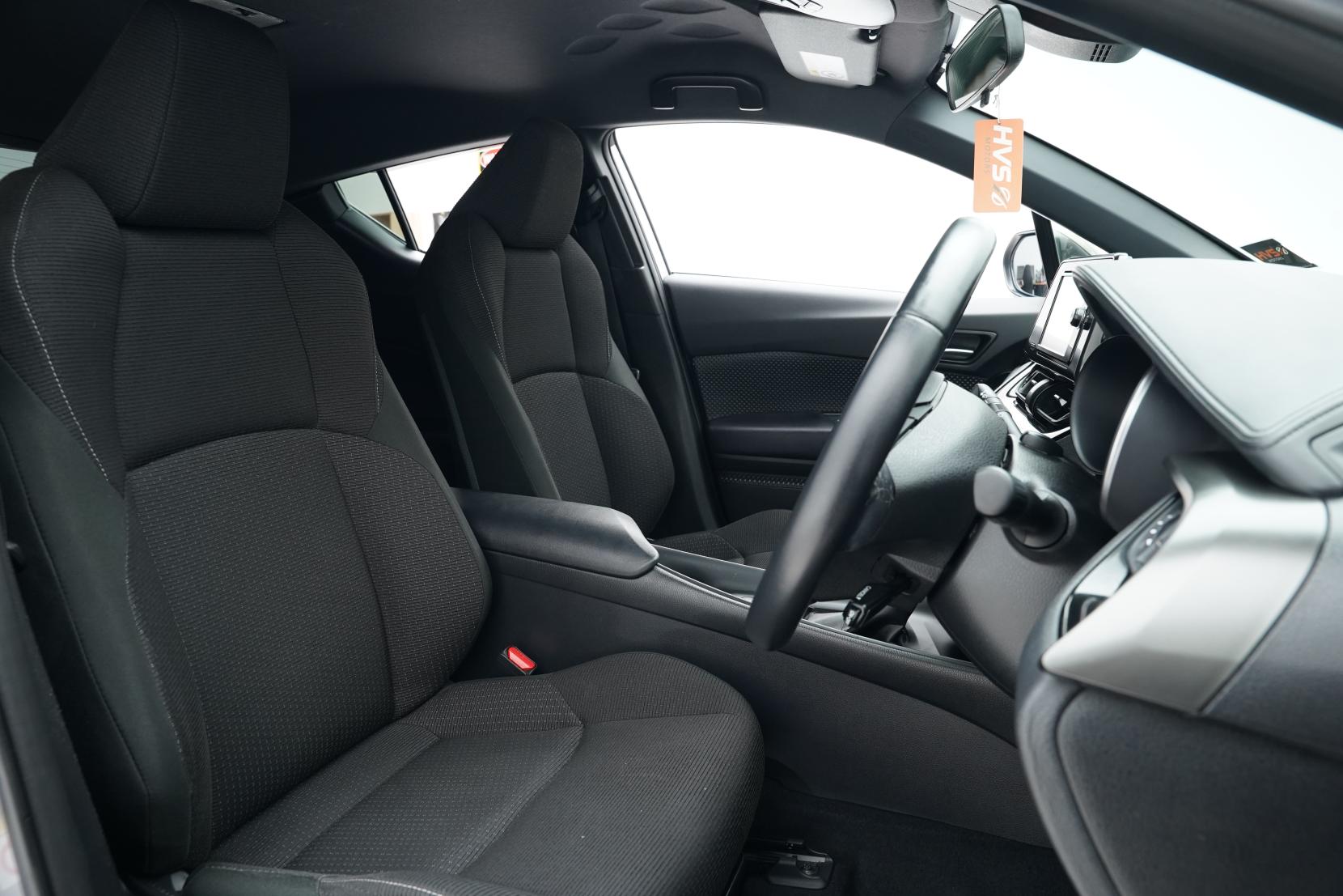 Toyota C-HR 1.8 Hybrid S