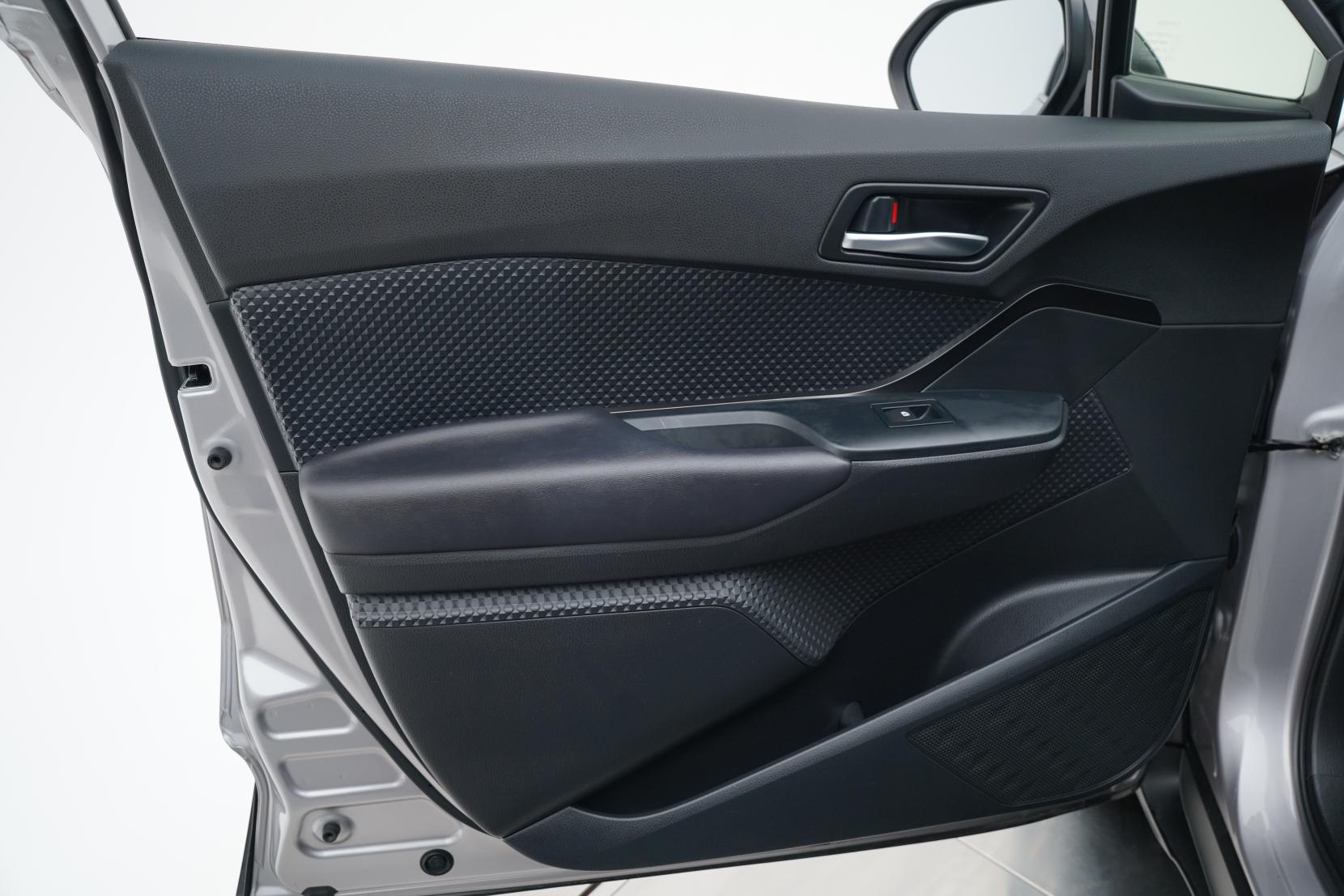 Toyota C-HR 1.8 Hybrid S