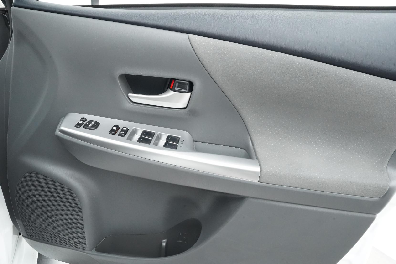 Toyota Prius 1.8 ALPHA S L SELECTION