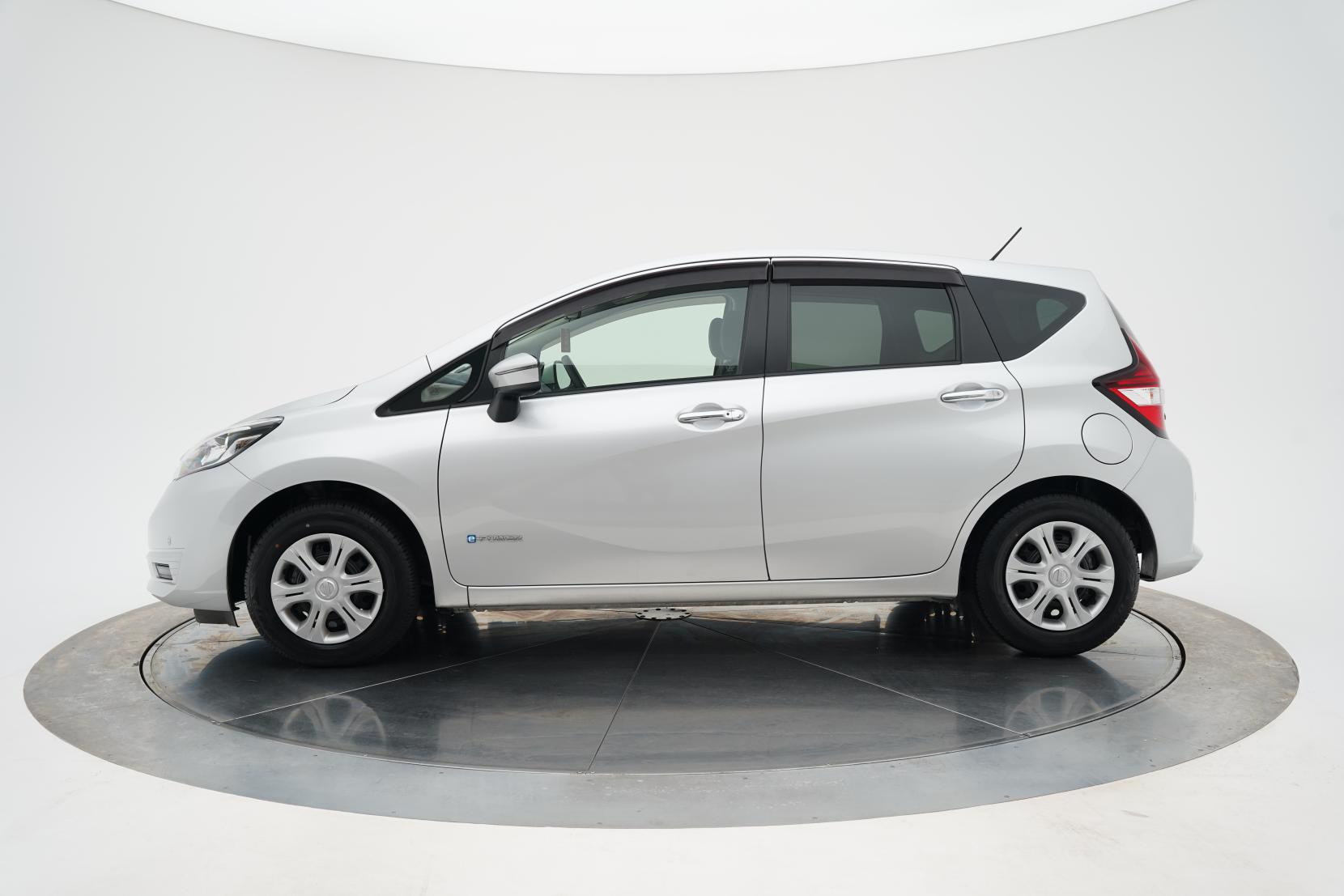 Nissan Note (2004–present) 1.2 E-power Hybrid B