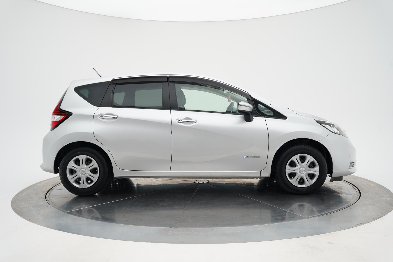 Nissan Note (2004–present) 1.2 E-power Hybrid B