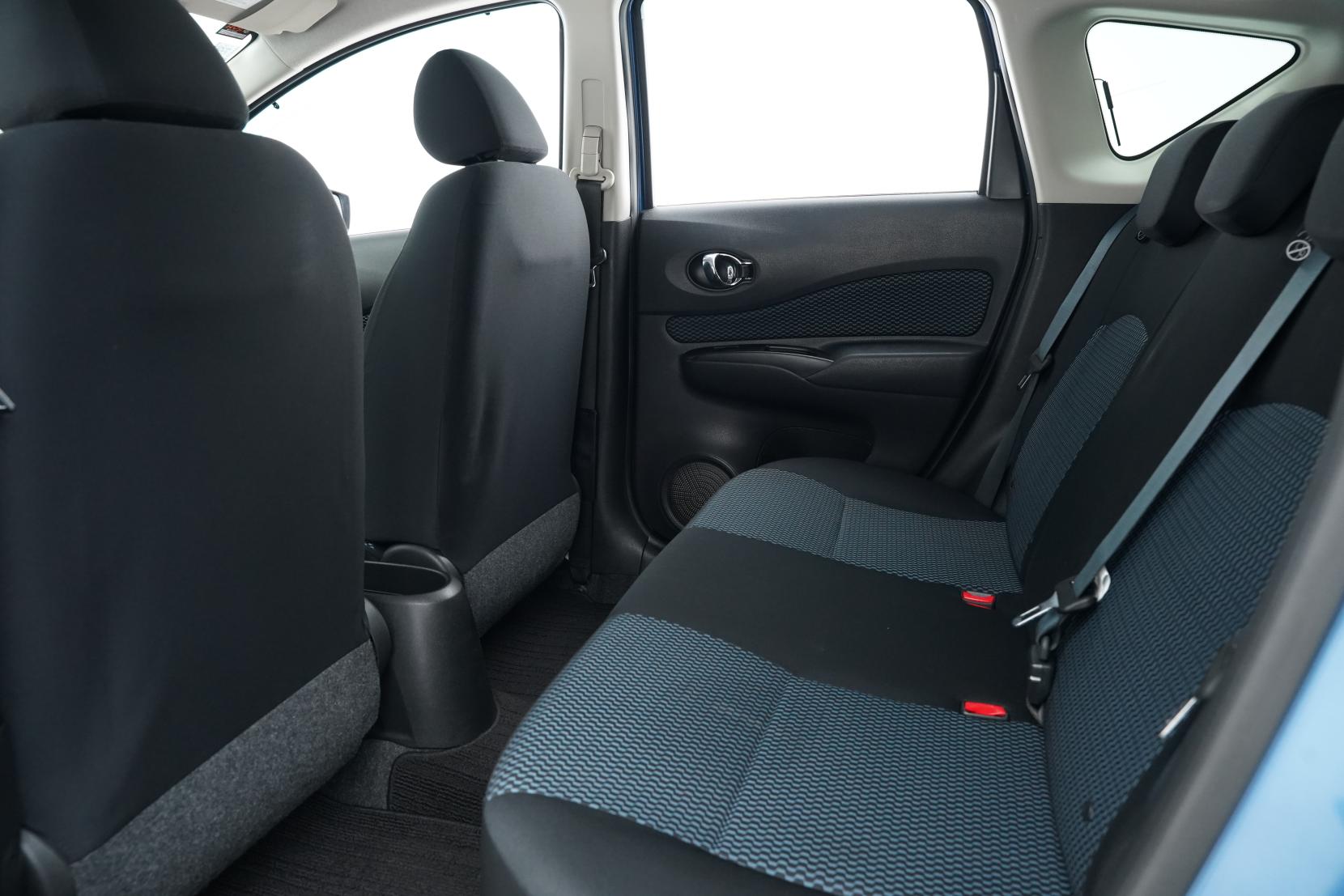 Nissan Note (2004–present) 1.2 DIG-S V SELECTION