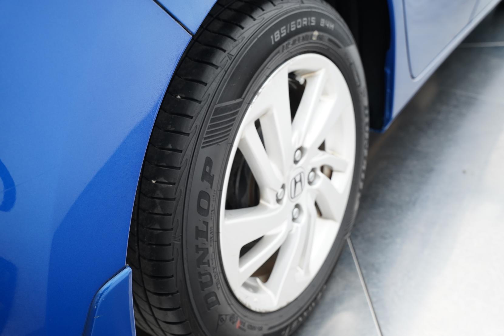 Honda Fit 1.5 Hybrid L PACKAGE