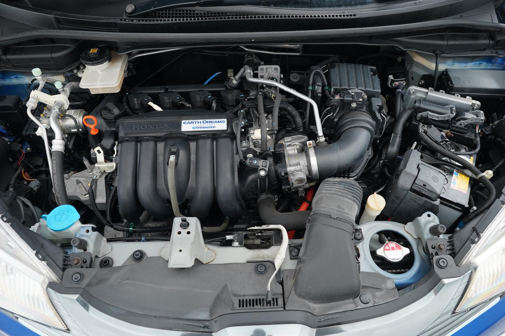 Honda Fit 1.5 Hybrid L PACKAGE