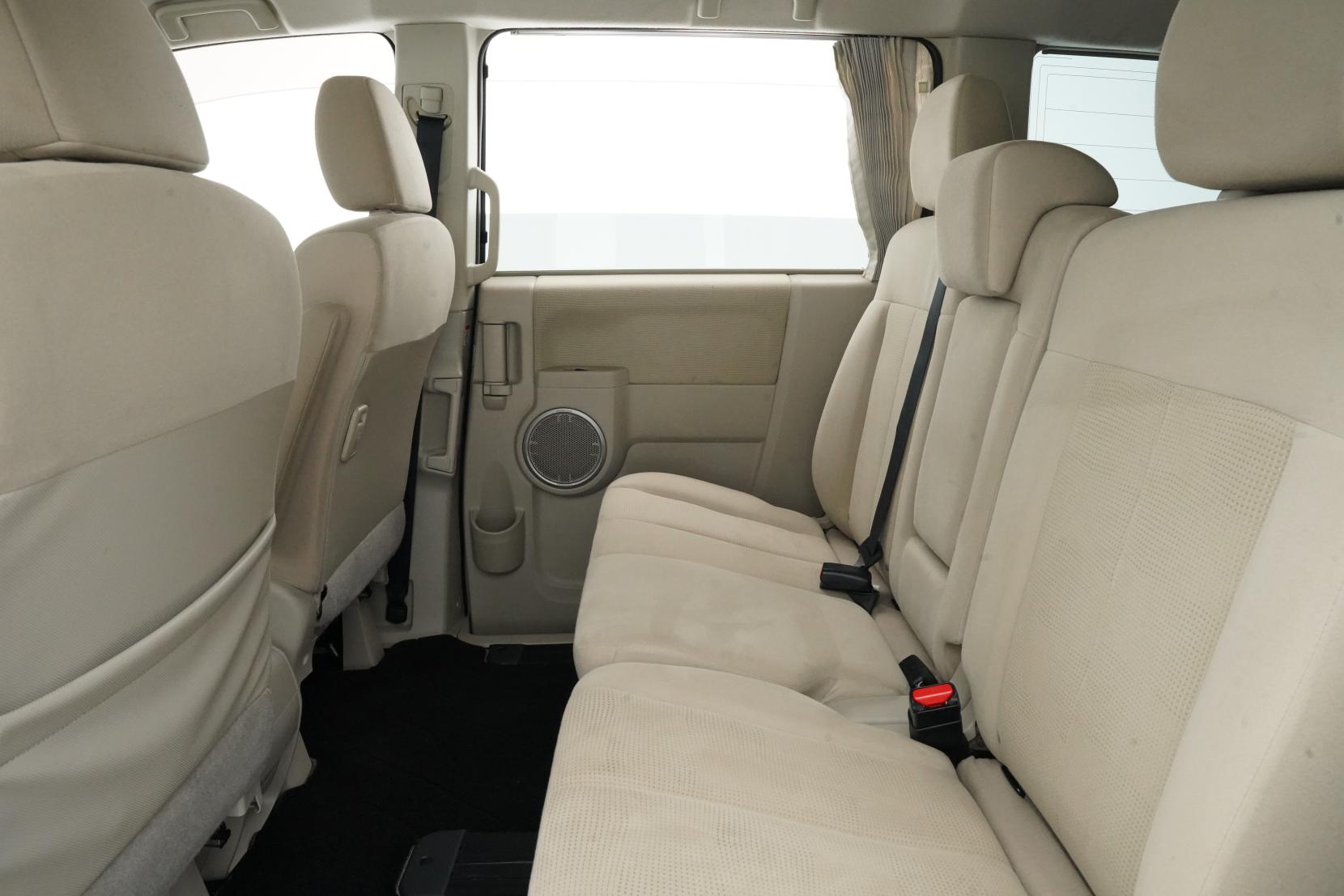 Mitsubishi Delica (1968–present) 2.2 D:5 4WD D POWER PACKAGE