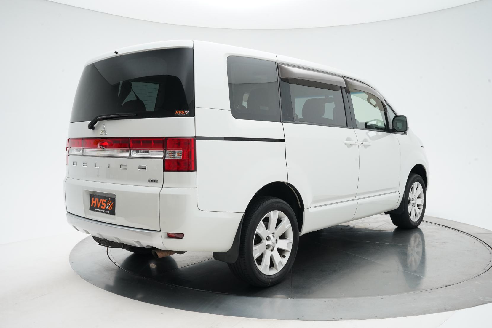 Mitsubishi Delica (1968–present) 2.2 D:5 4WD D POWER PACKAGE