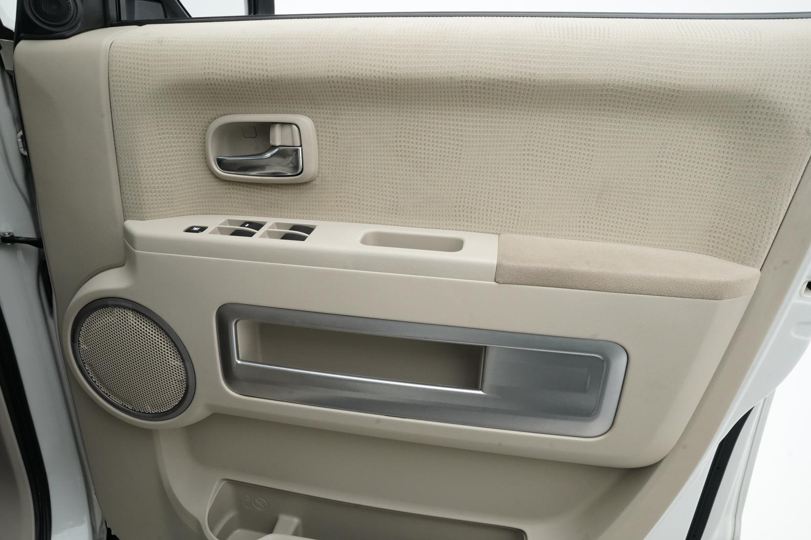 Mitsubishi Delica (1968–present) 2.2 D:5 4WD D POWER PACKAGE