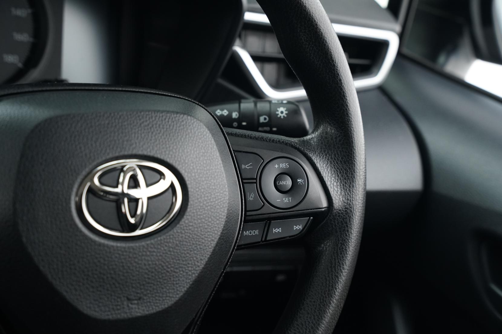Toyota Corolla 1.8 TOURING HYBRID G-X
