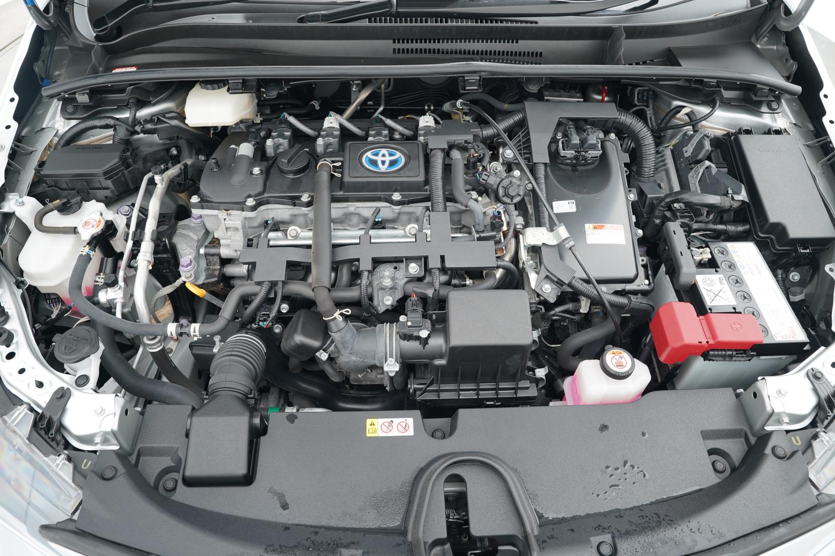 Toyota Corolla 1.8 TOURING HYBRID G-X