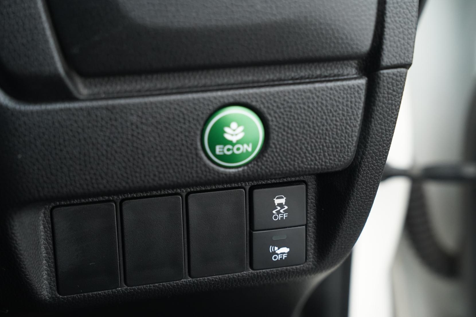 Honda Fit 1.5 HYBRID F PACKAGE