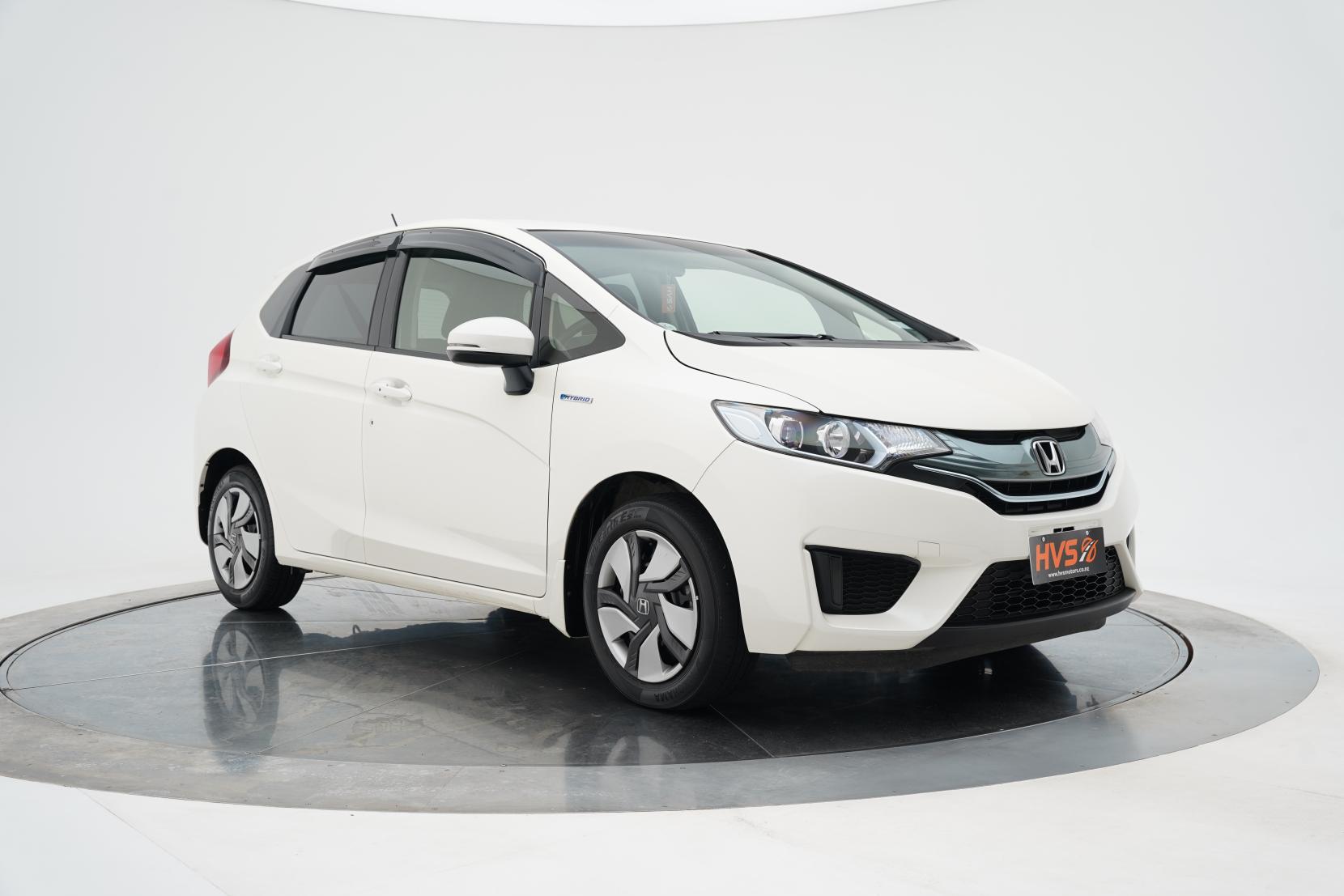 Honda Fit 1.5 HYBRID F PACKAGE