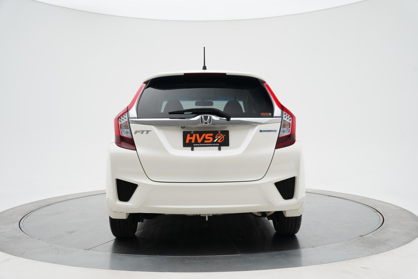 Honda Fit 1.5 HYBRID F PACKAGE