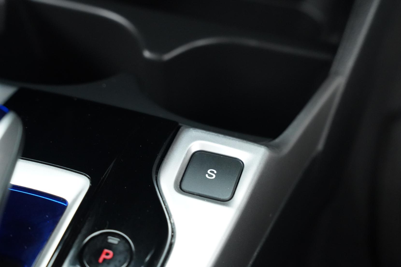 Honda Fit 1.5 HYBRID F PACKAGE