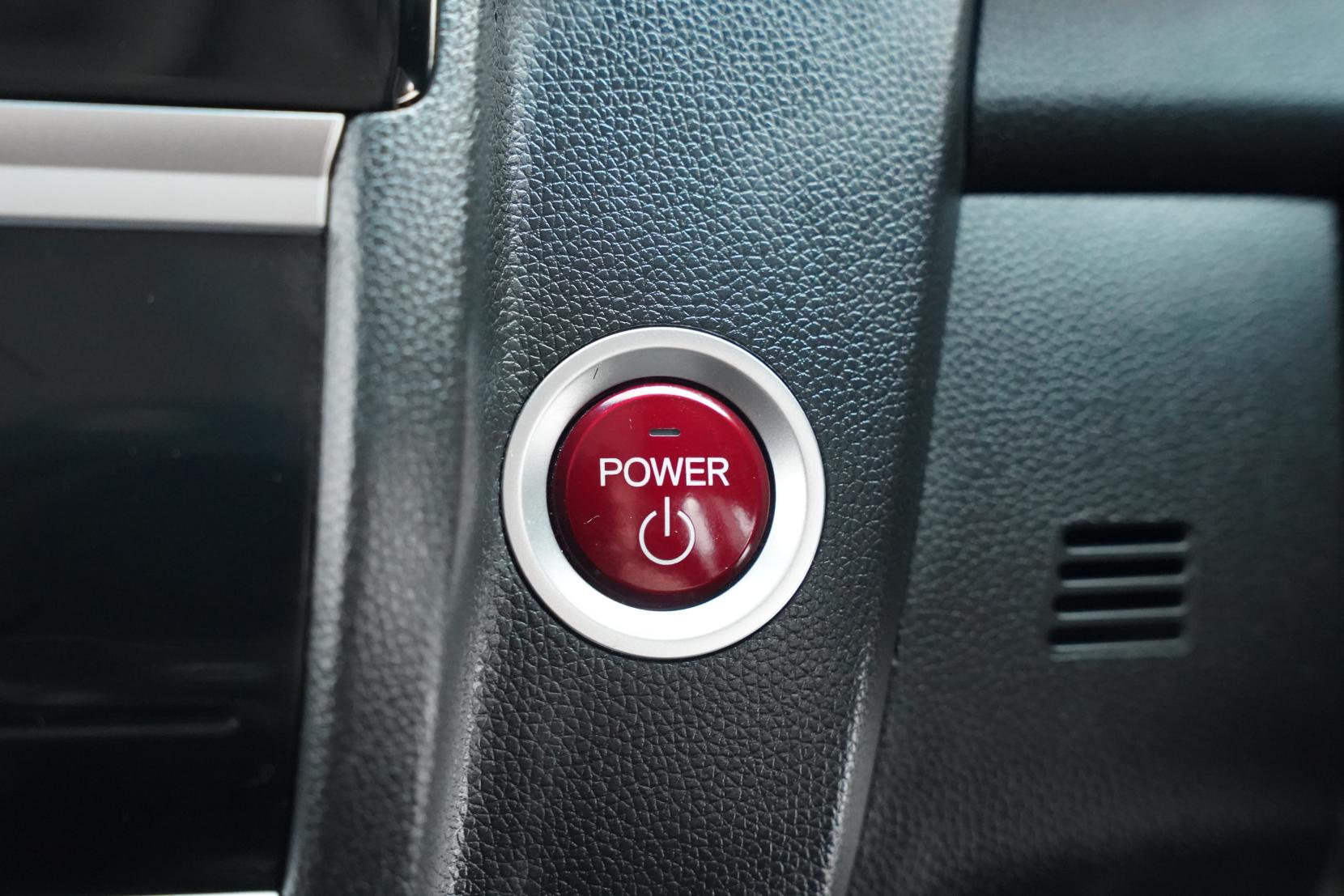 Honda Fit 1.5 HYBRID F PACKAGE