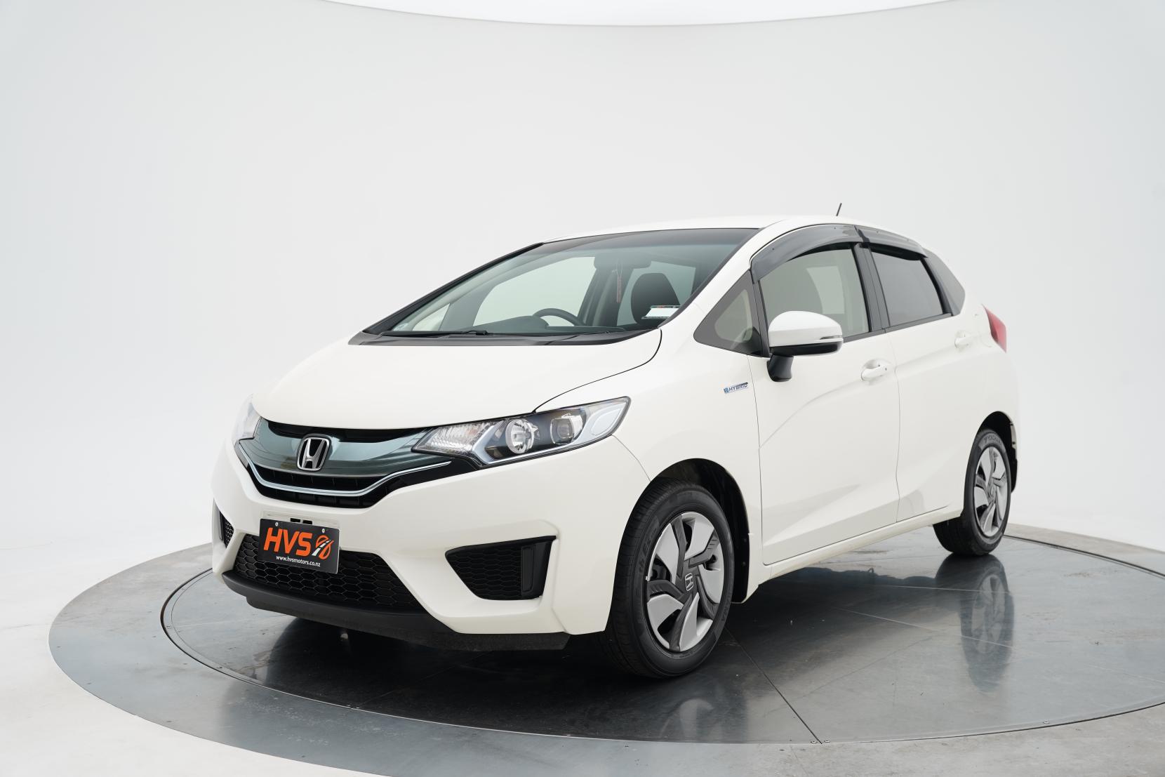 Honda Fit 1.5 HYBRID F PACKAGE
