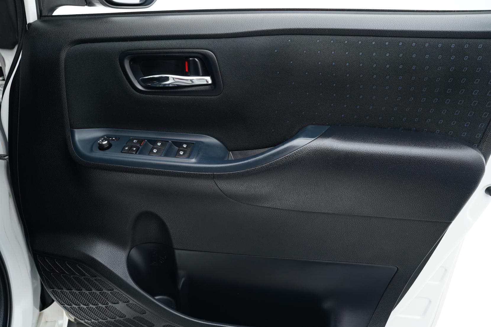 Toyota Noah 1.8 HYBRID G