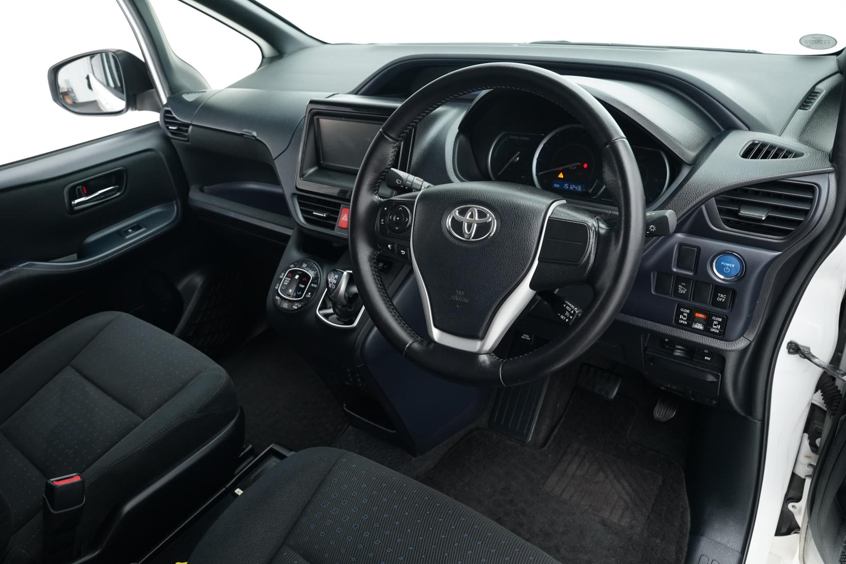 Toyota Noah 1.8 HYBRID G