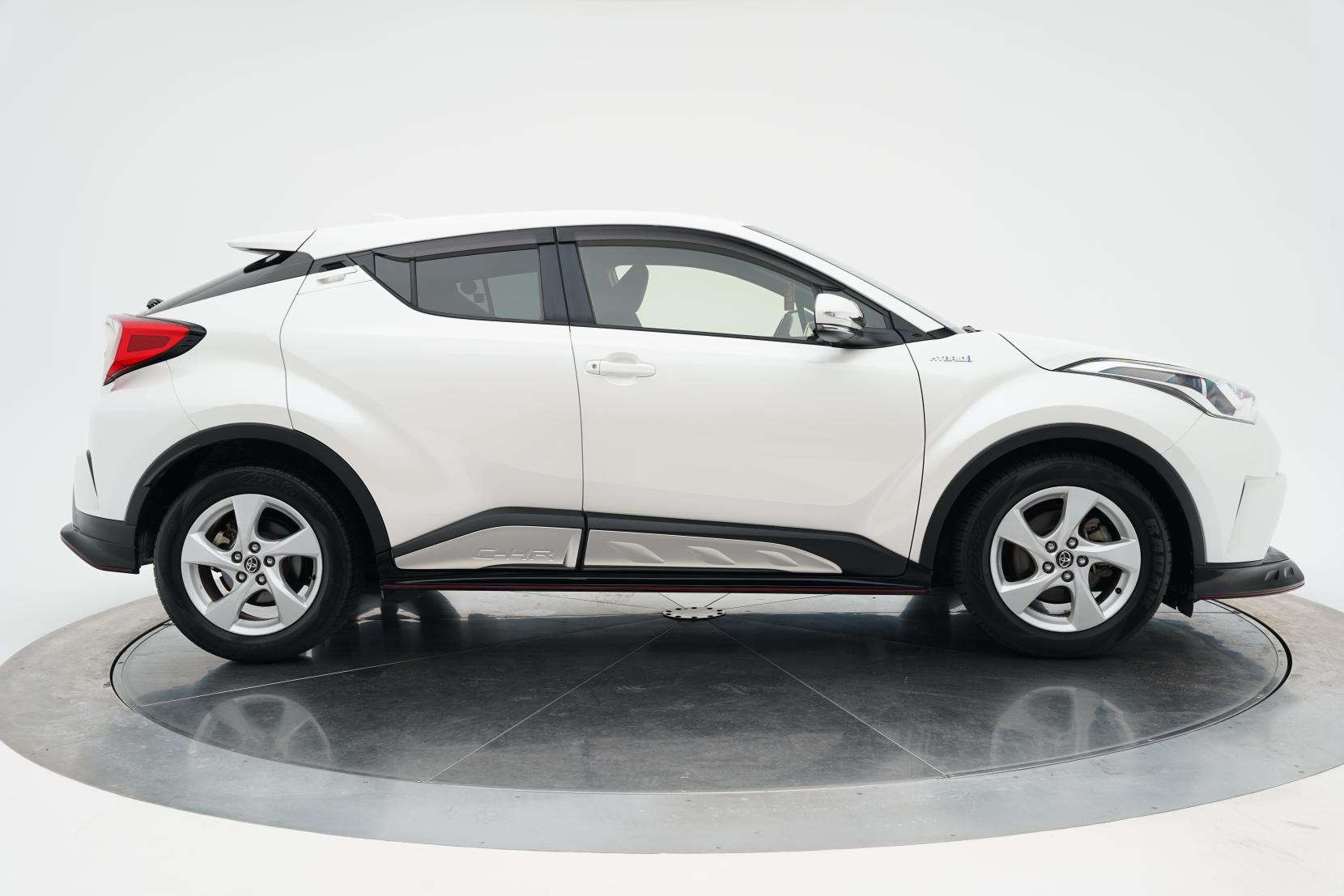 Toyota C-HR Hybrid S