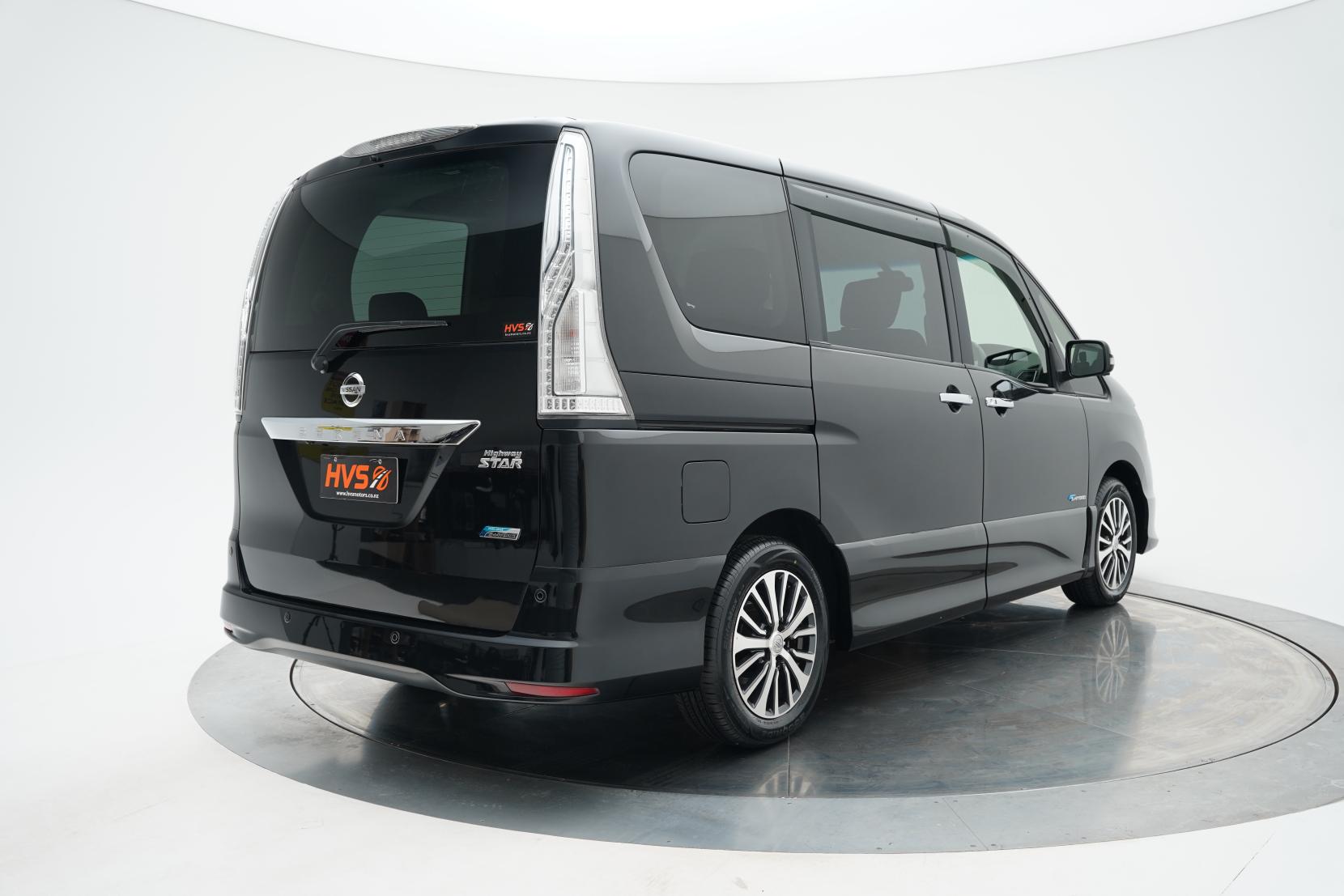 Nissan Serena (1991 – present) Hybrid HighwayStar G