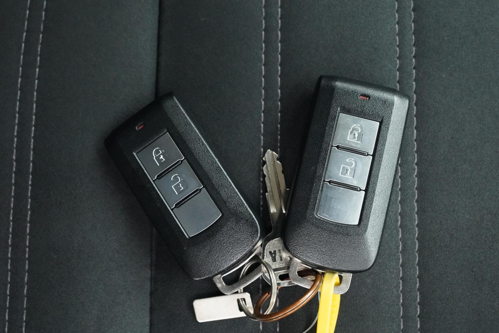 Mitsubishi Outlander 2.0 PHEV 4WD G SAFETY PACKAGE