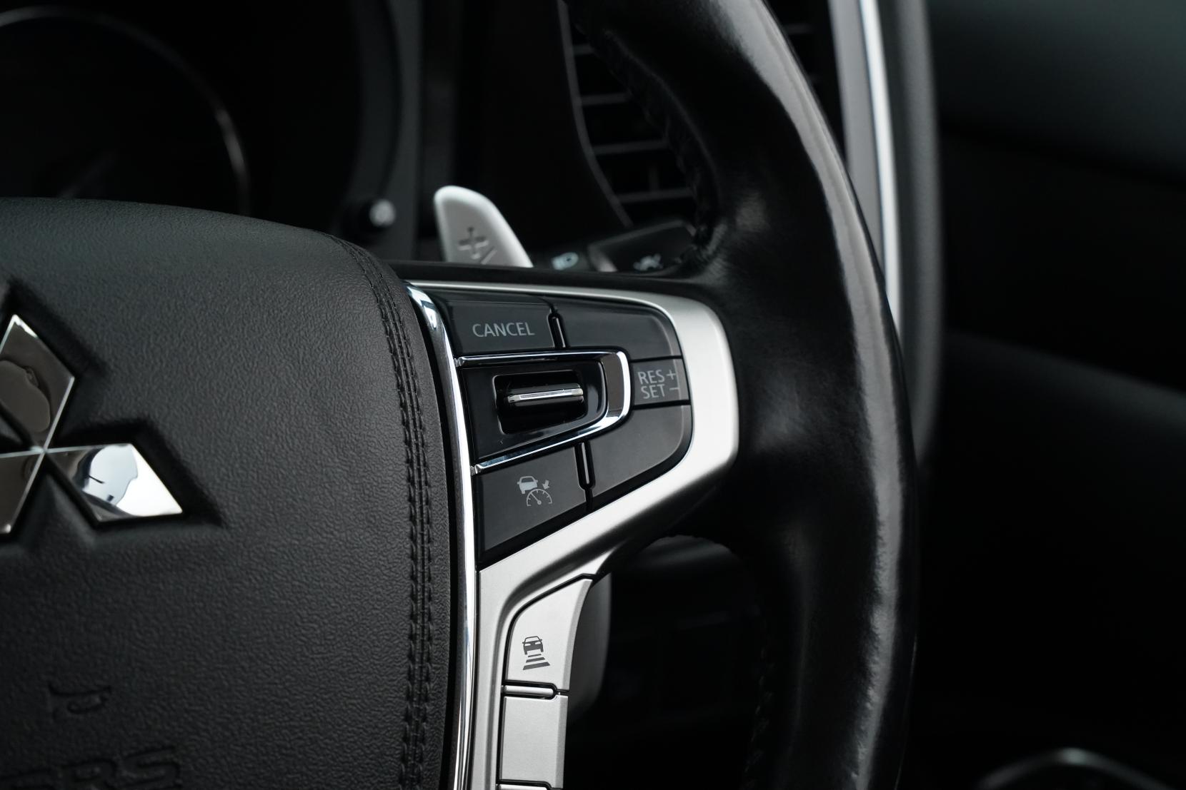 Mitsubishi Outlander 2.0 PHEV 4WD G SAFETY PACKAGE