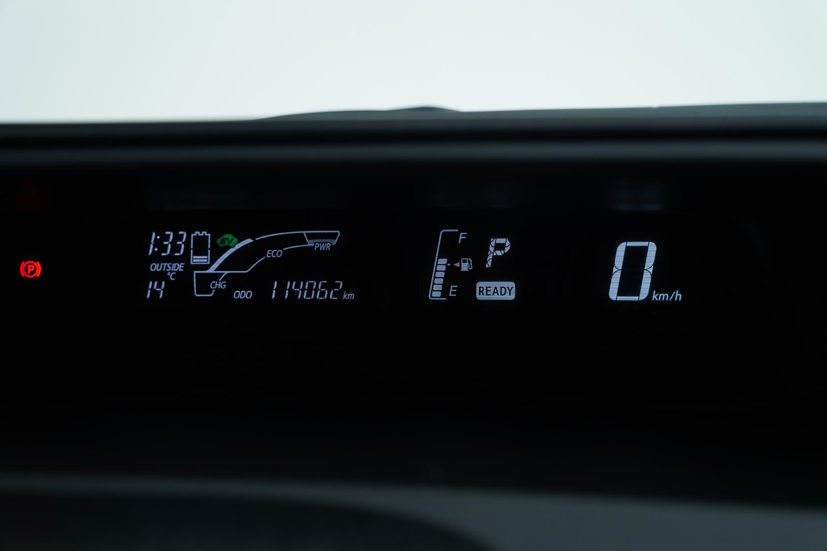 Toyota Aqua X-Urban Solid 