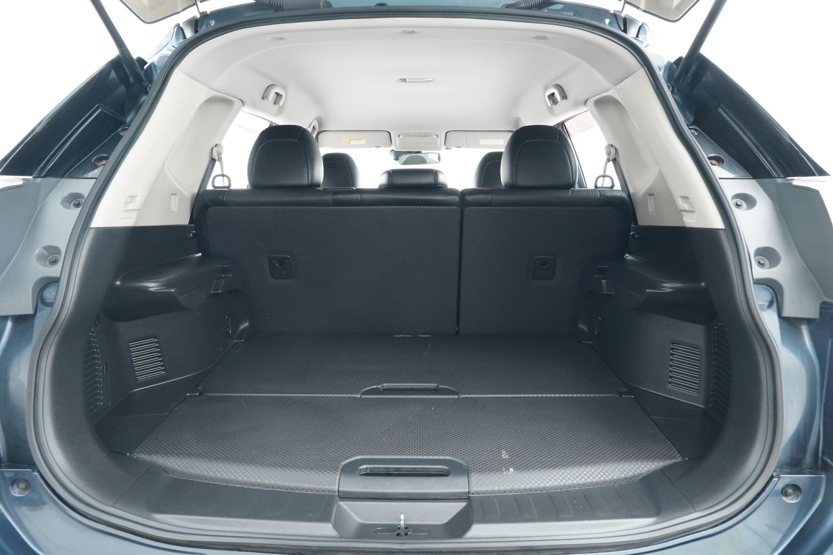 Nissan X-Trail 20X 2WD 5 Seater