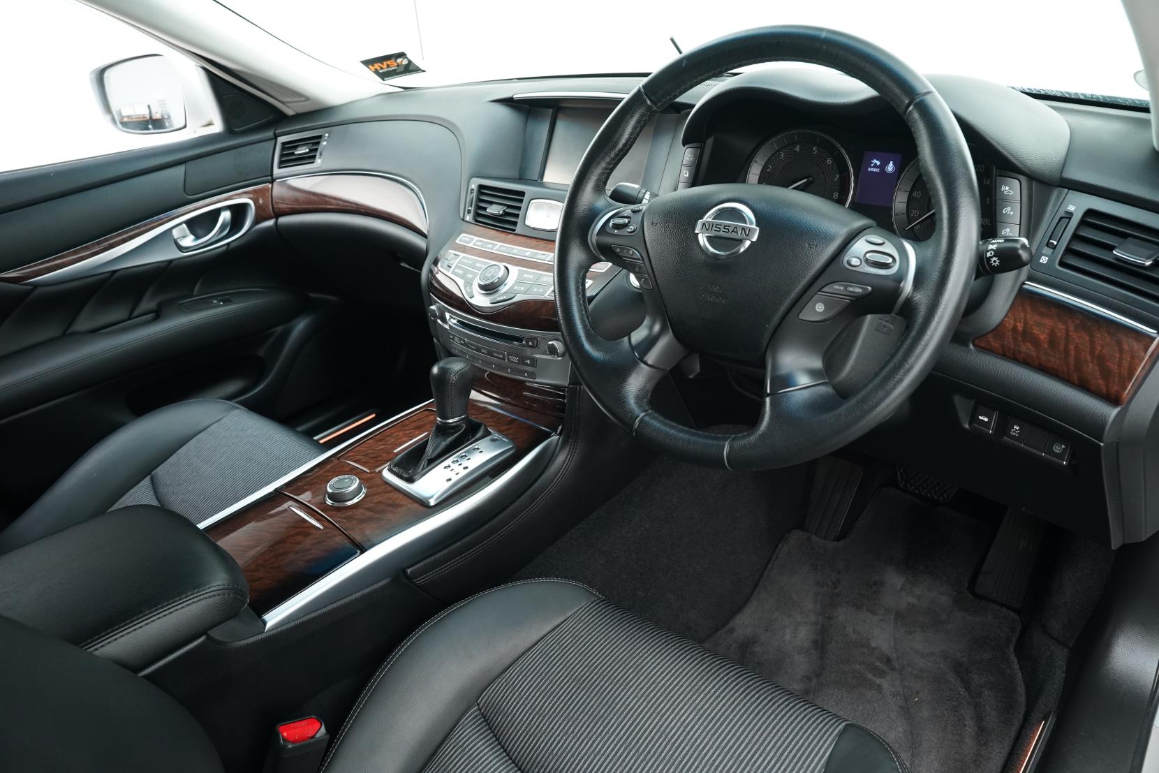 Nissan Fuga HYBRID