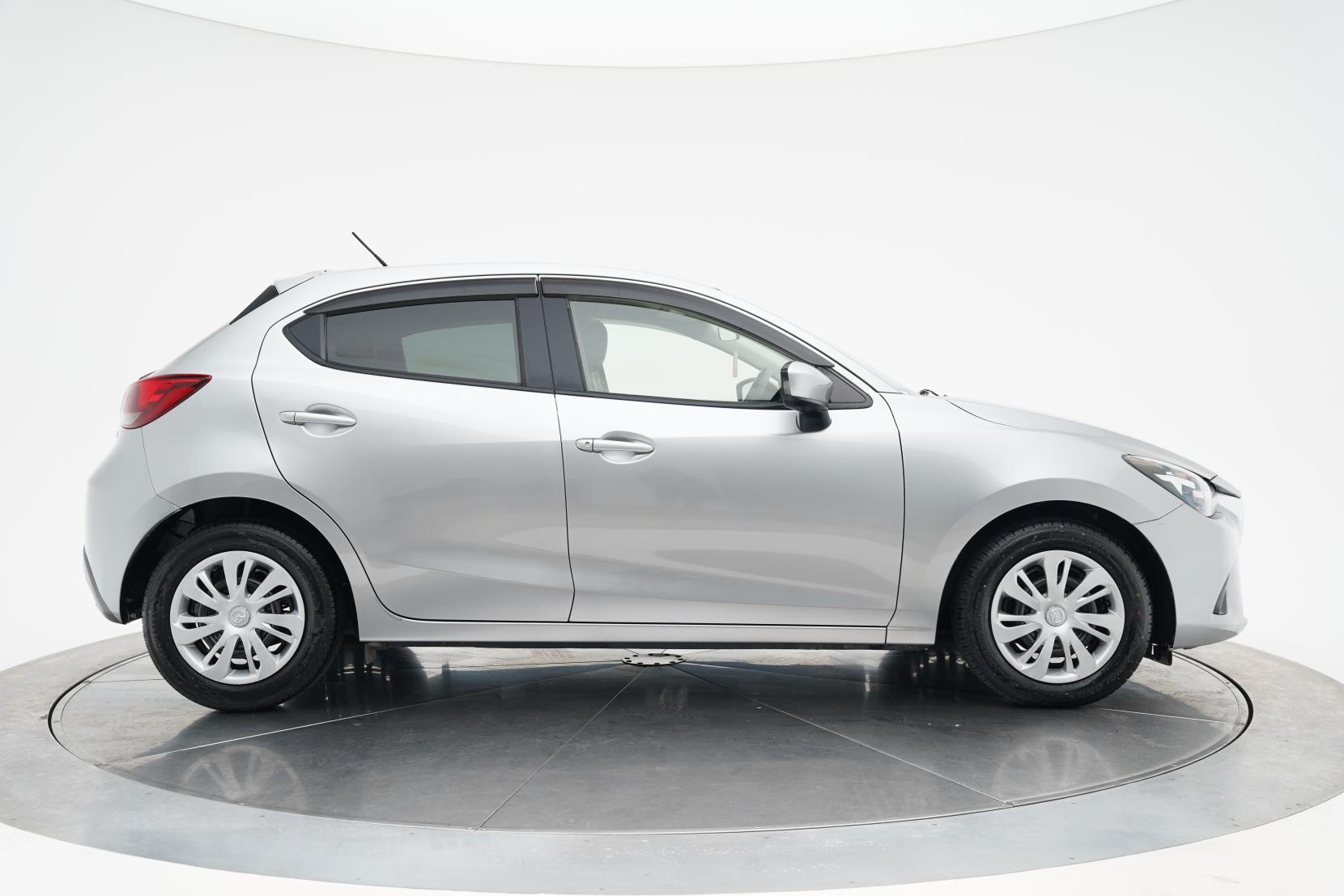 Mazda Demio 1.3 13S