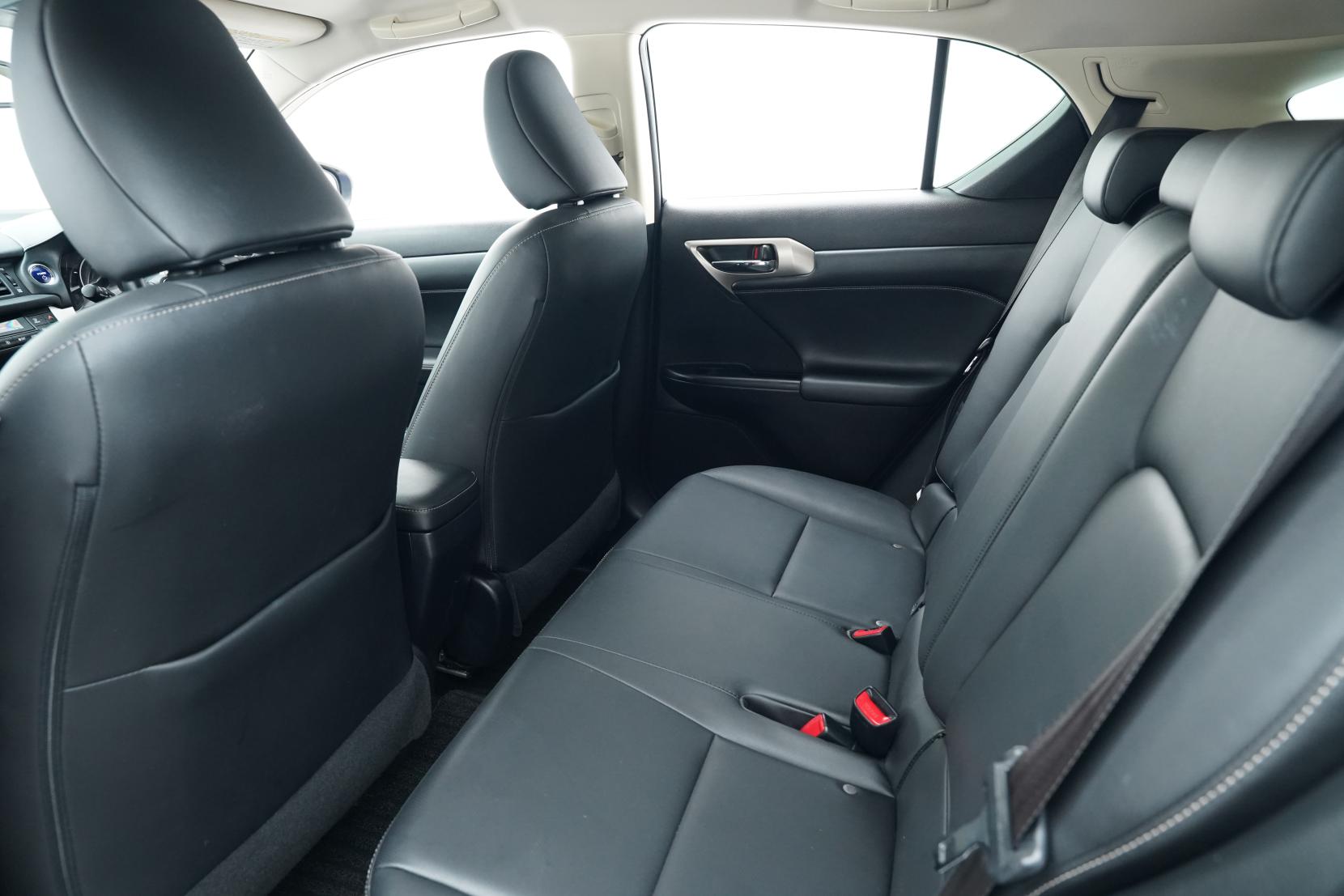 Lexus CT 200h 1.8 HYBRID Version C
