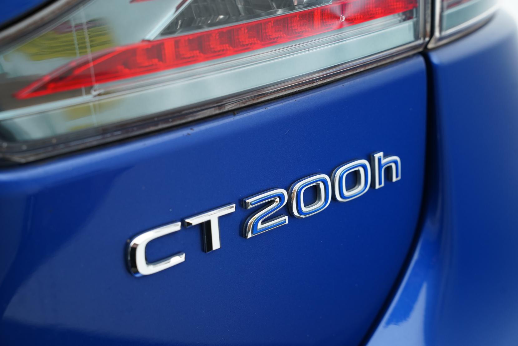 Lexus CT 200h 1.8 HYBRID Version C