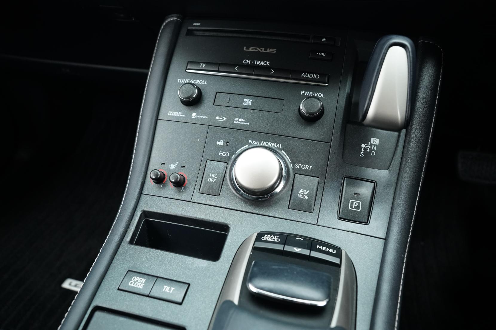 Lexus CT 200h 1.8 HYBRID Version C