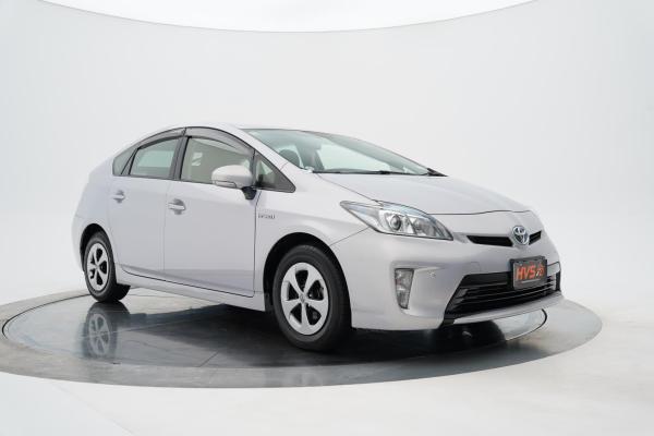 Toyota Prius 1.8 Hybrid S