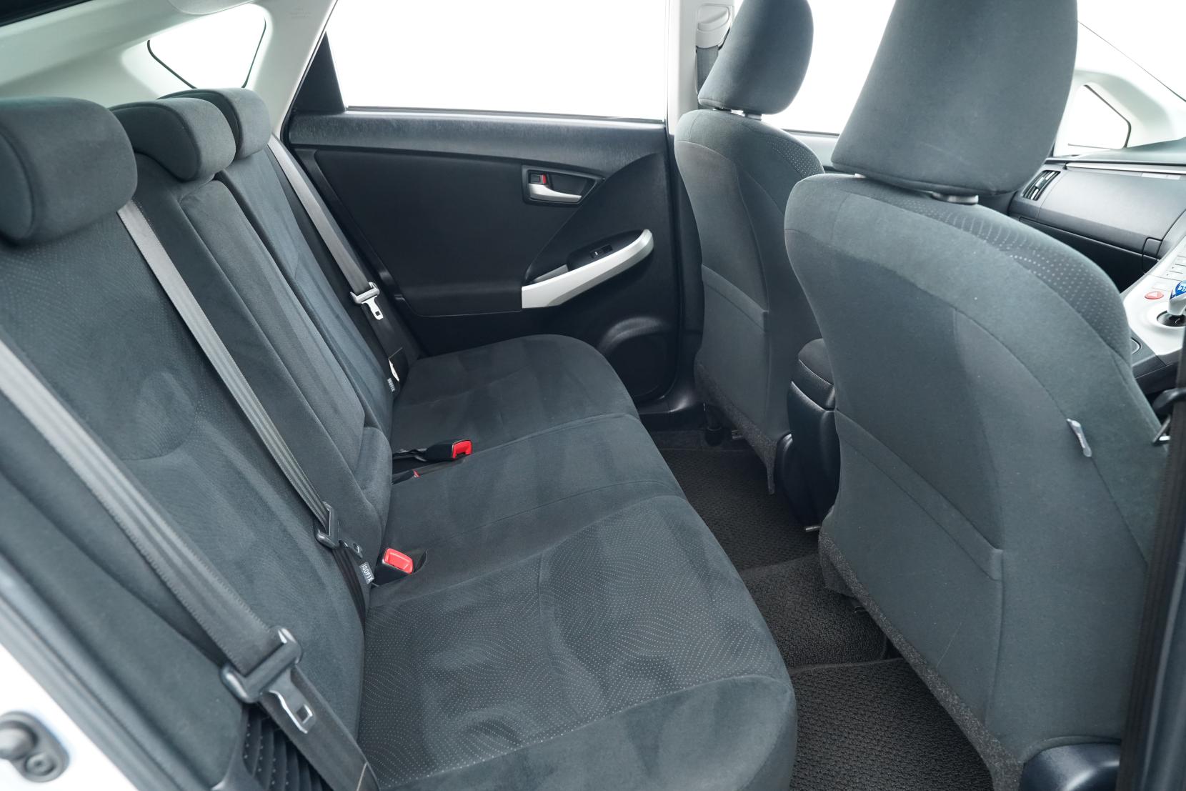 Toyota Prius 1.8 Hybrid S
