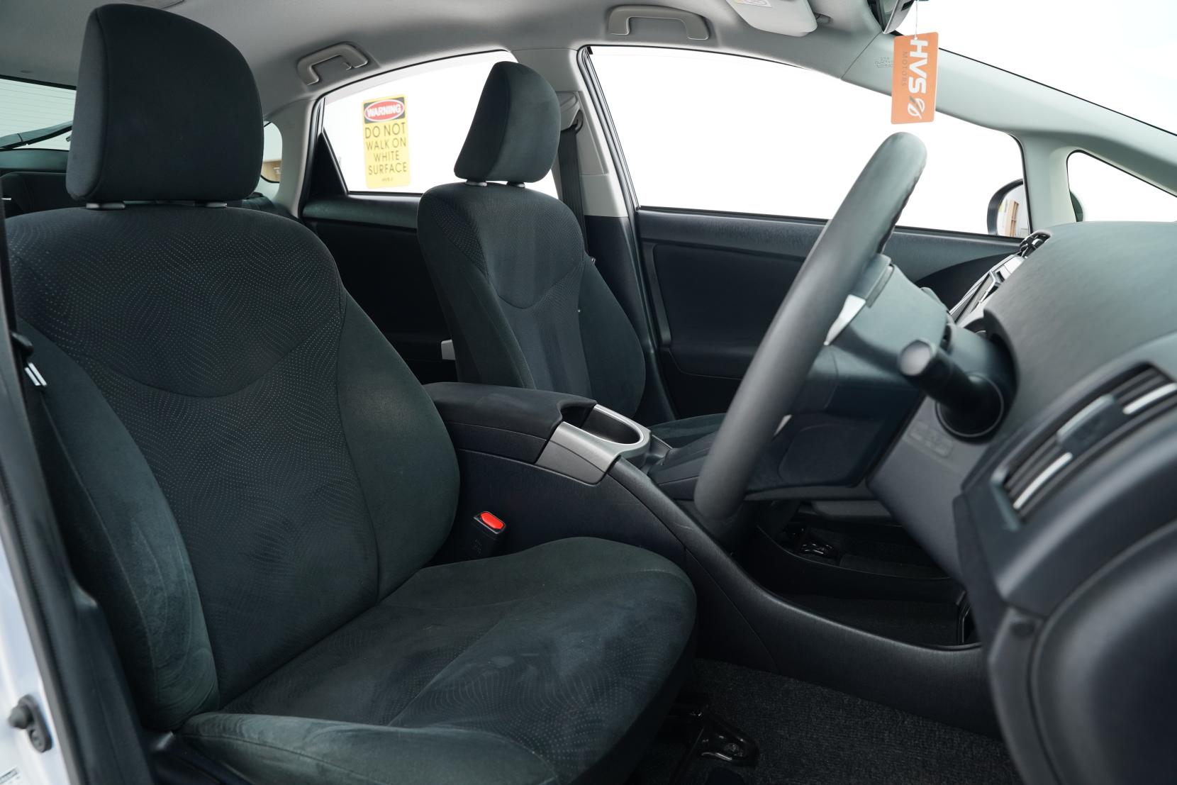 Toyota Prius 1.8 Hybrid S