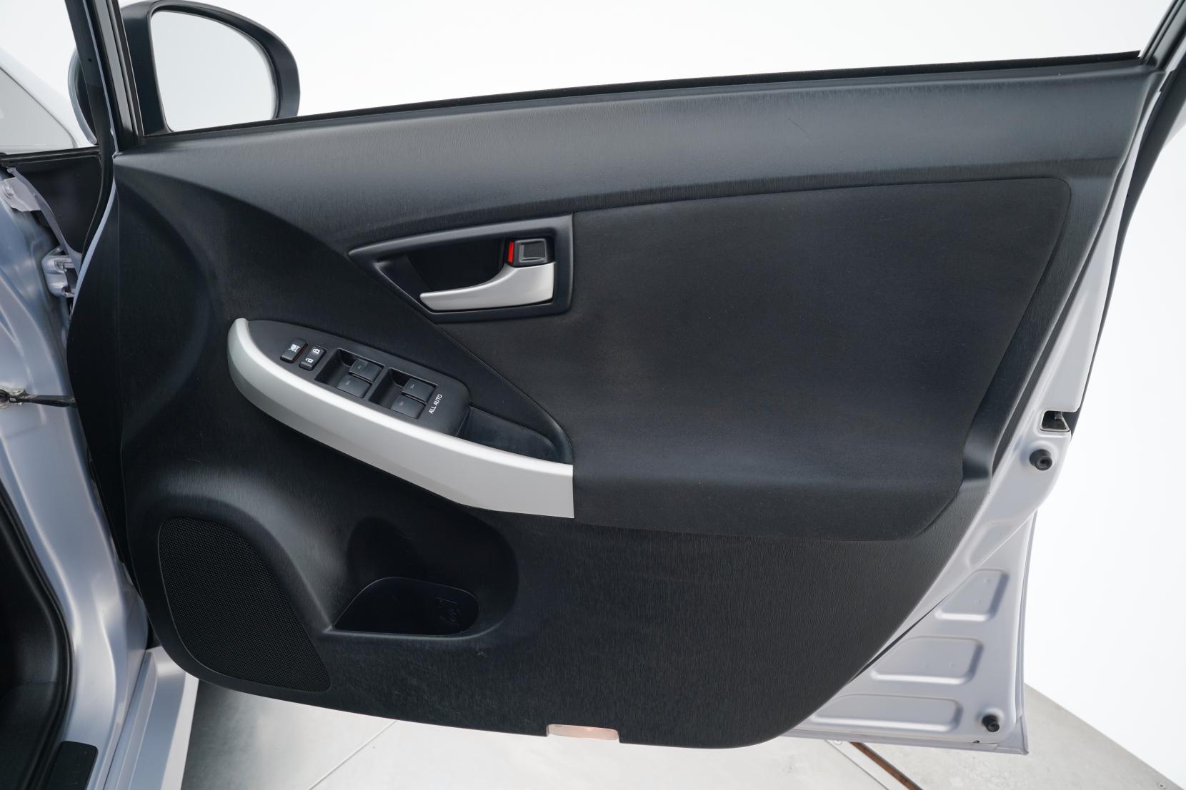 Toyota Prius 1.8 Hybrid S