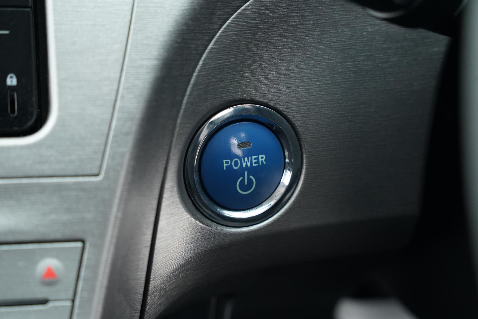 Toyota Prius 1.8 Hybrid S