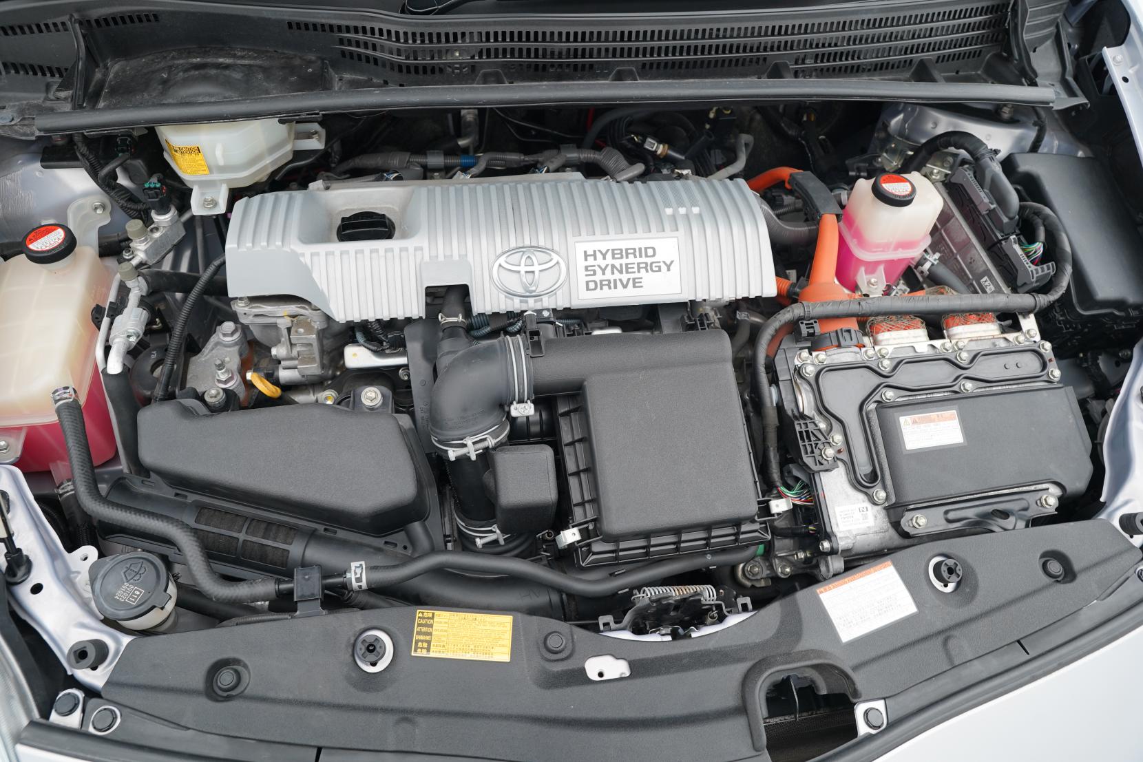 Toyota Prius 1.8 Hybrid S