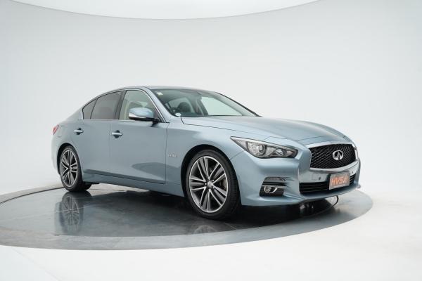 Nissan Skyline 3.5 350GT HYBRID